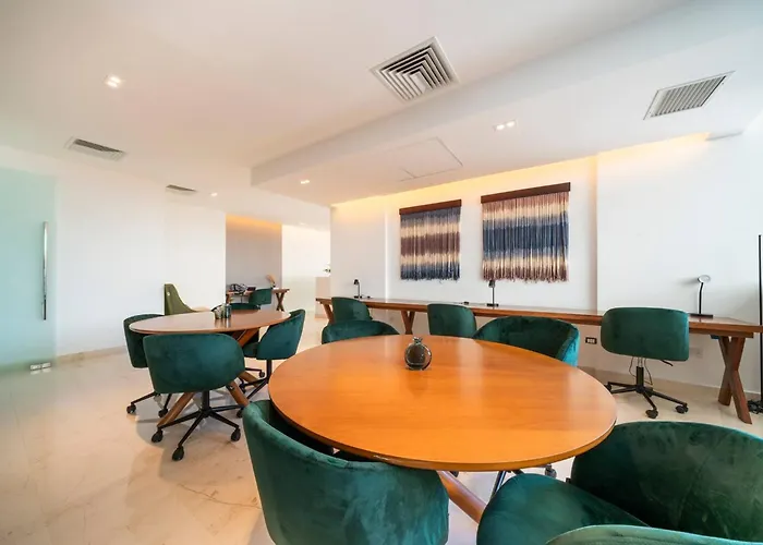 Apartamento Luxury 3 Bedroom With Ocean View & Pool - Marila 503