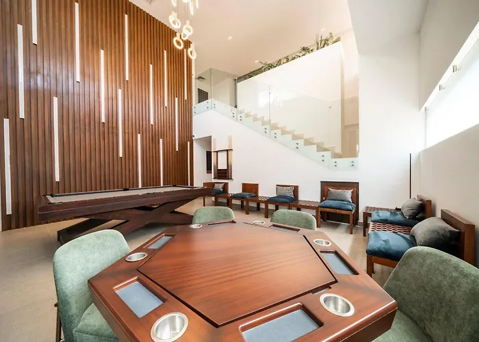 Luxury 3 Bedroom With Ocean View & Pool - Marila 503 Apartamento