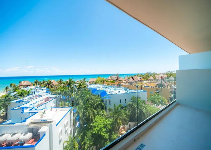 Luxury 3 Bedroom With Ocean View & Pool - Marila 503