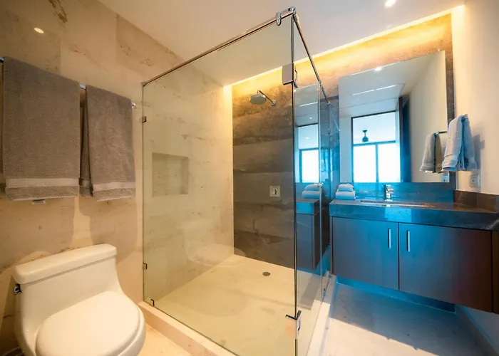 Luxury 3 Bedroom With Ocean View & Pool - Marila 503 Apartamento