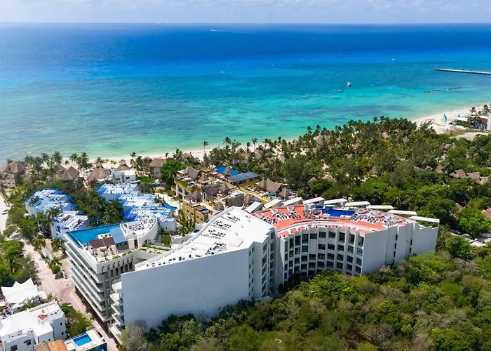 Luxury 3 Bedroom With Ocean View & Pool - Marila 503 Apartamento