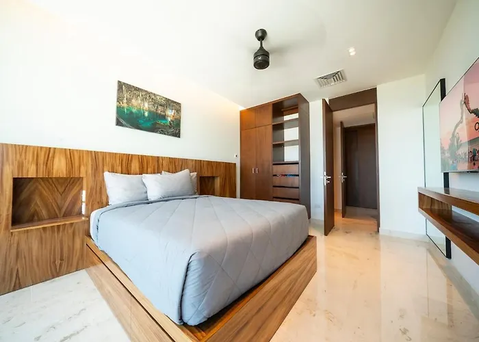 Apartamento 3br Top-floor Marila - 1 Block To & Views Playa del Carmen